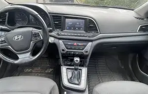 Hyundai Elantra Limited 2018 Noir Mat