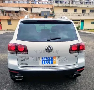 Volkswagen Touareg VR6 FSI 2010 Beige