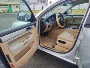 Volkswagen Touareg VR6 FSI 2010 Beige