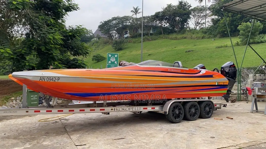 Bateau De Beau 2 Bouche Coque D’Origine 900cv Mercury