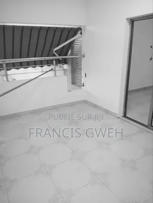 2chbre Appartement dans Francis Gweh, Cocody à Louer