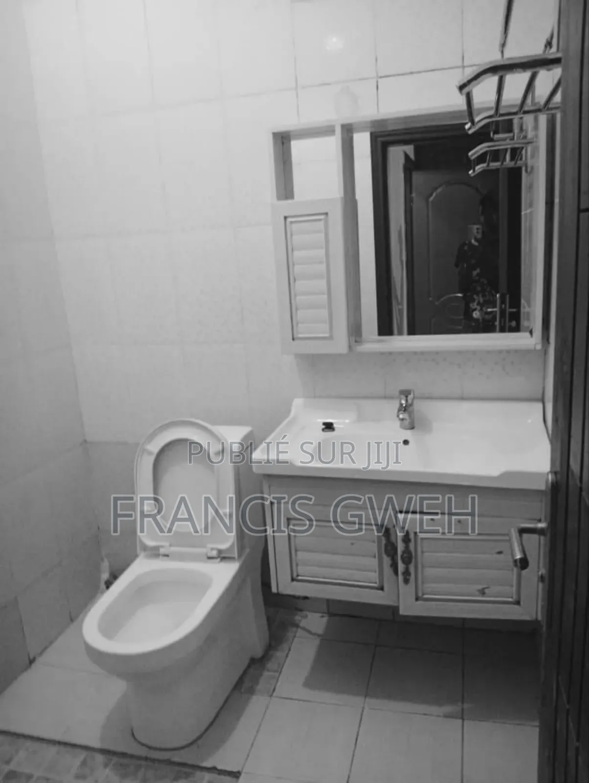 2chbre Appartement dans Francis Gweh, Cocody à Louer