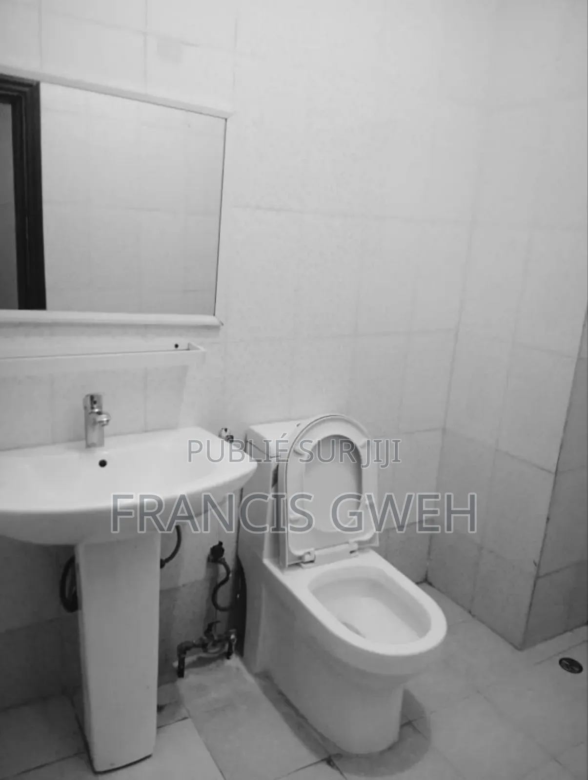 2chbre Appartement dans Francis Gweh, Cocody à Louer