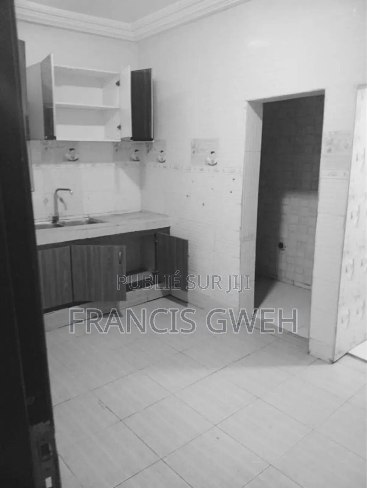 2chbre Appartement dans Francis Gweh, Cocody à Louer