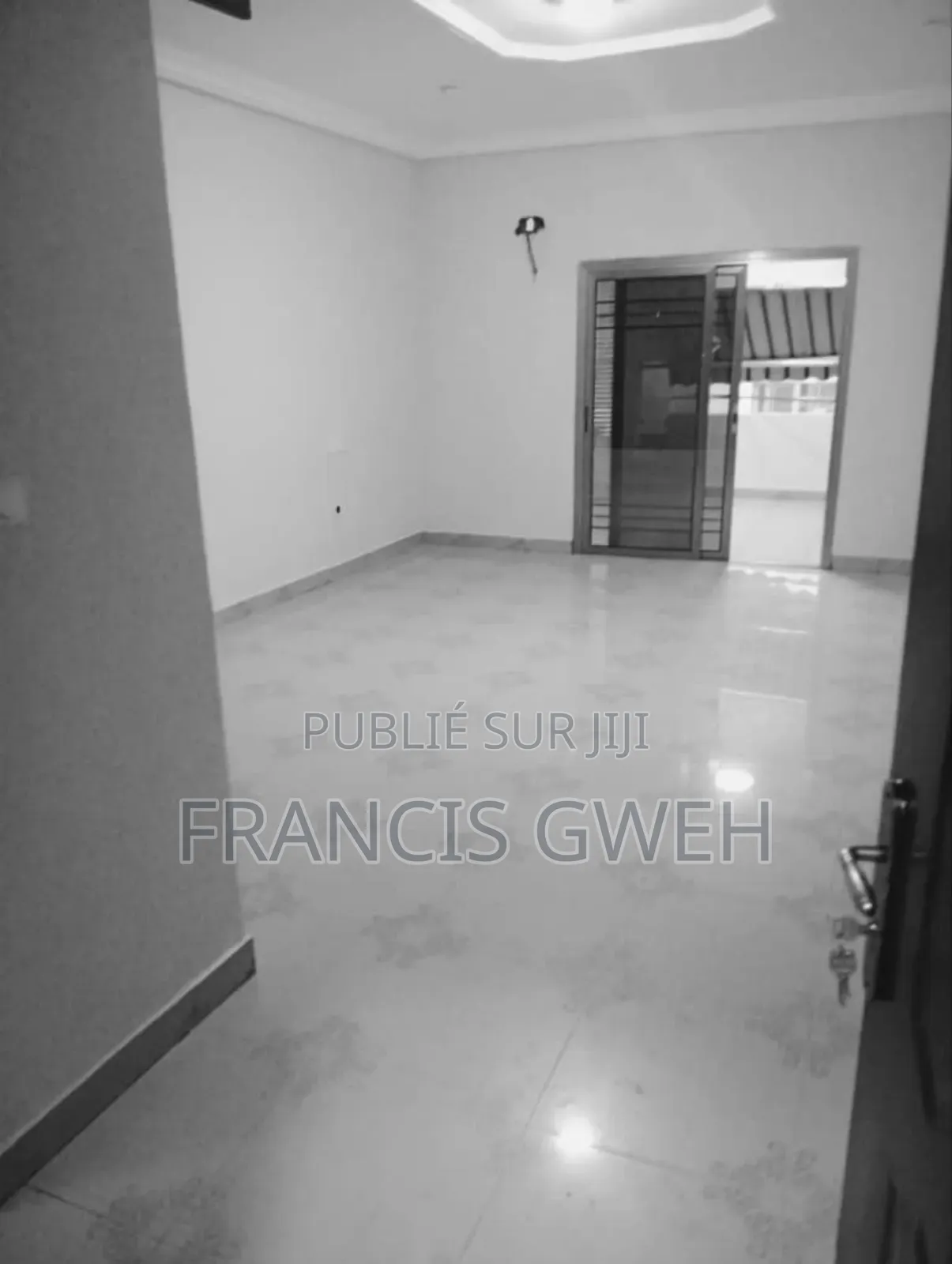 2chbre Appartement dans Francis Gweh, Cocody à Louer