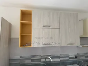 3chbre Villa dans Francis Gweh, Cocody à Louer