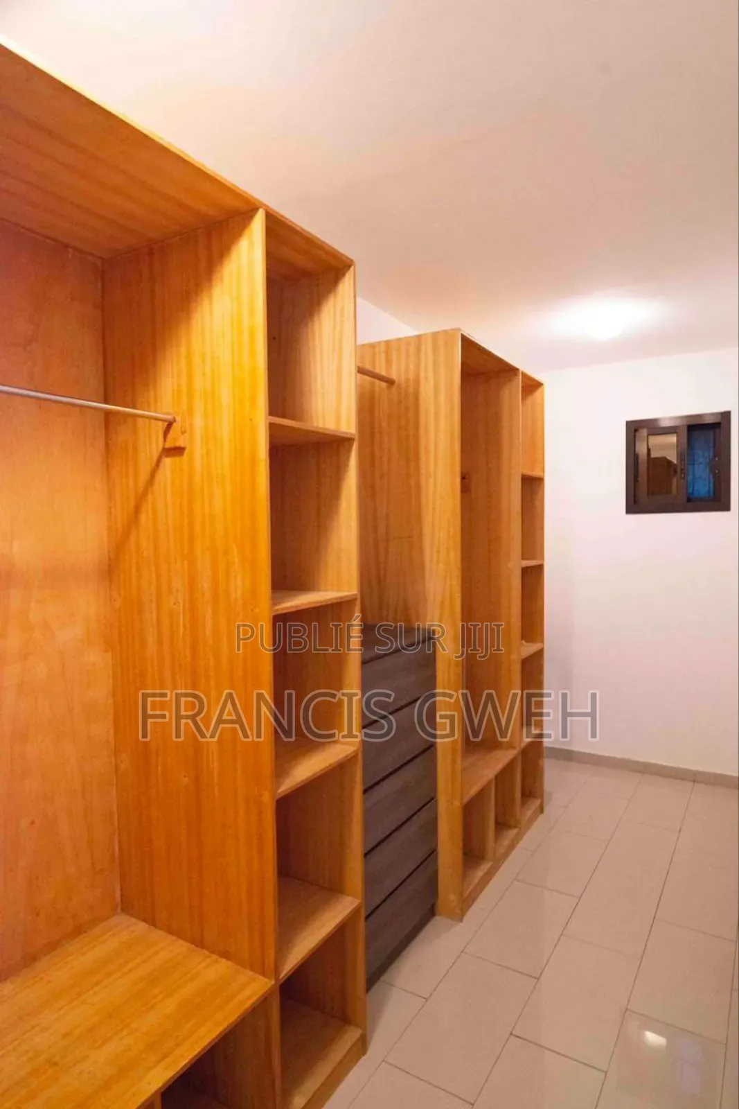 4chbre Duplex dans Francis Gweh, Cocody à Louer