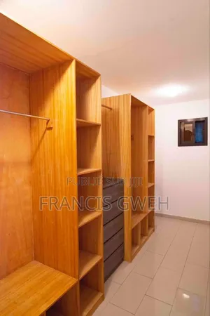 4chbre Duplex dans Francis Gweh, Cocody à Louer