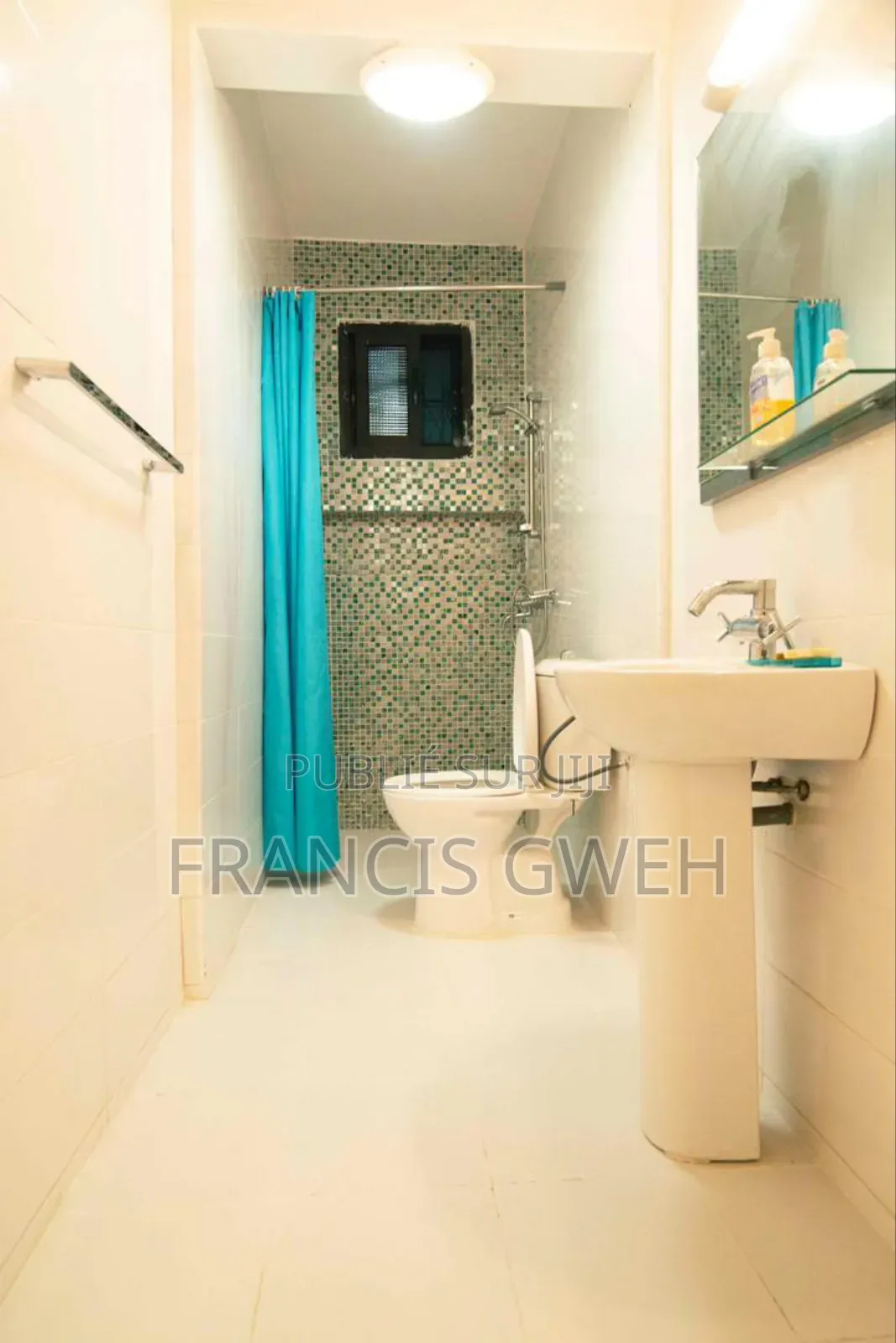 4chbre Duplex dans Francis Gweh, Cocody à Louer