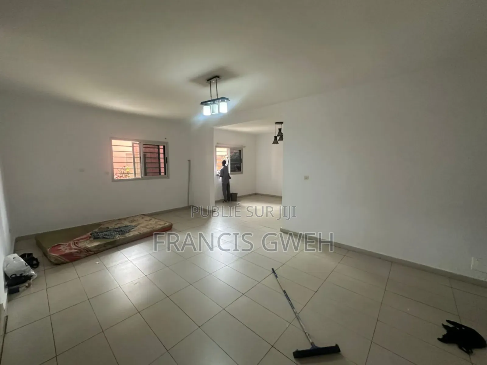 3chbre Duplex dans Francis Gweh, Cocody à Louer
