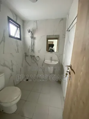 3chbre Appartement dans Francis Gweh, Cocody à Louer