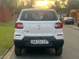 Suzuki S-Presso 2023 Blanc