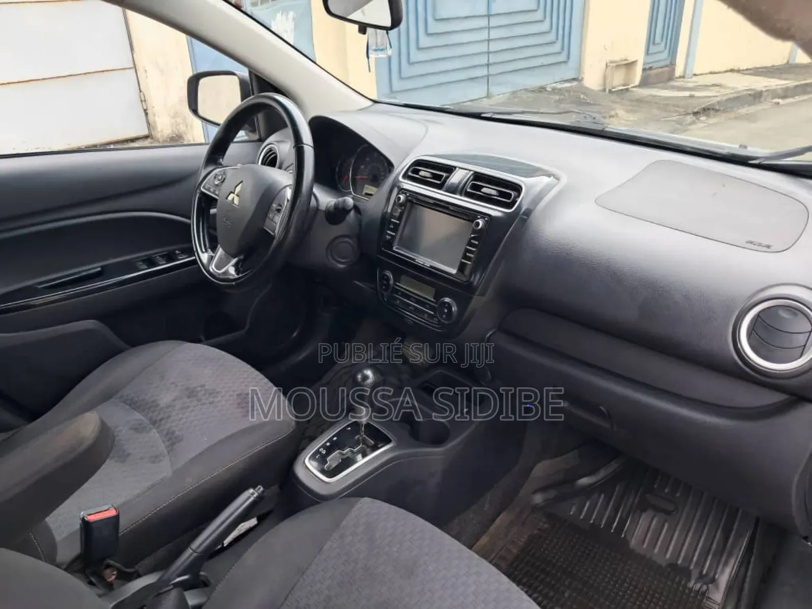 Mitsubishi Mirage ES 2019 Blue