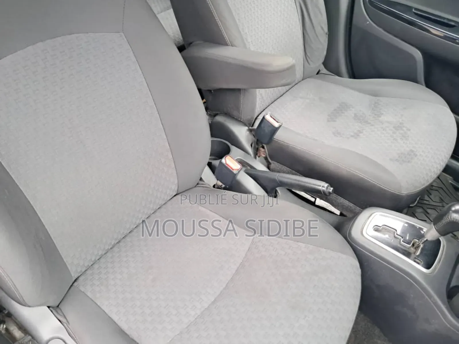 Mitsubishi Mirage ES 2019 Blue