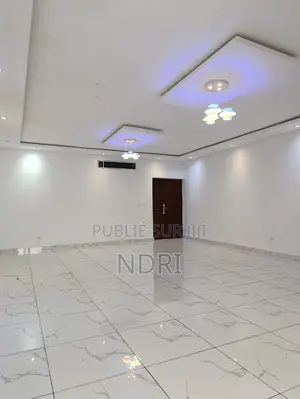 3chbre Appartement dans Building House, Cocody à Vendre