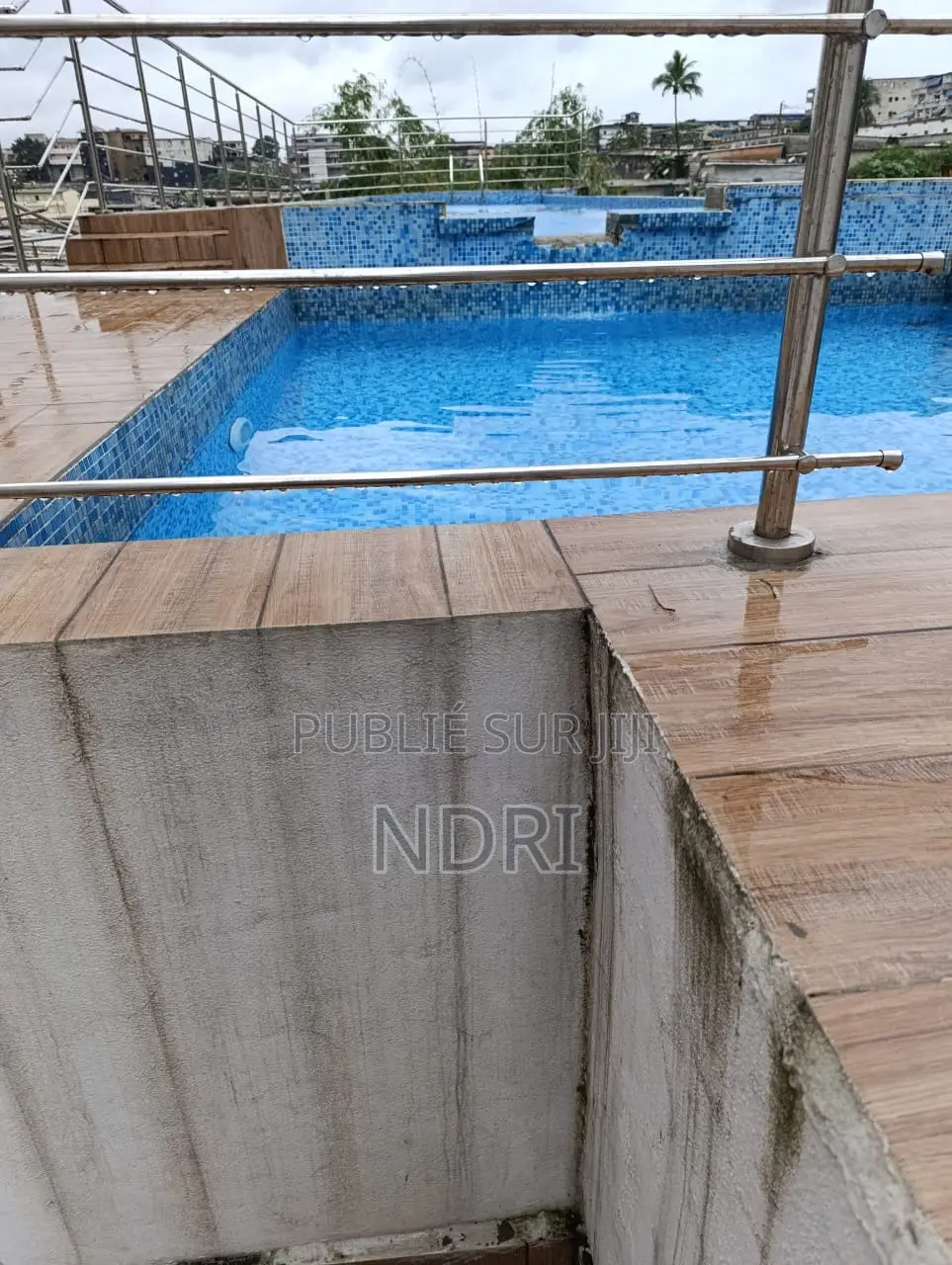 3chbre Appartement dans Building House, Cocody à Vendre