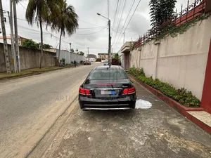 Mercedes-Benz E400 2015 Black