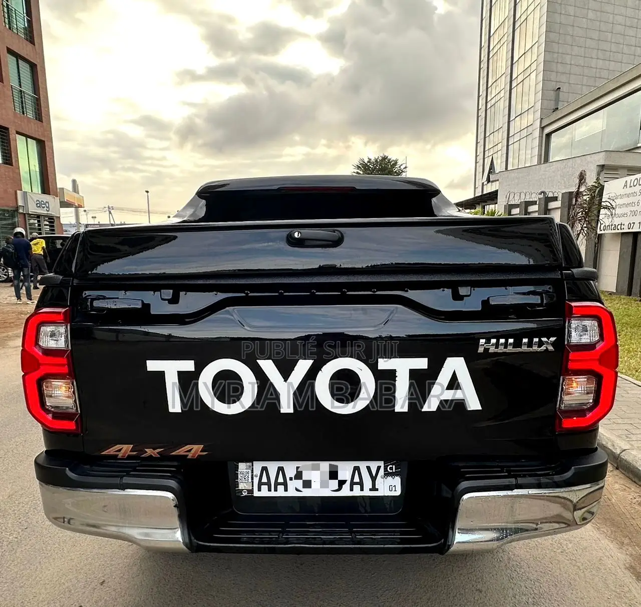 Toyota Hilux 2023 Black