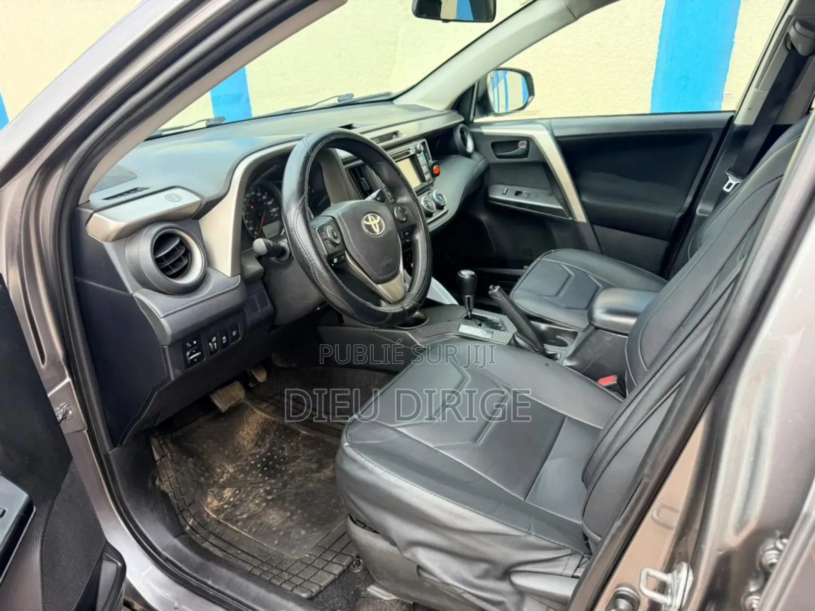 Toyota RAV4 LE 4dr SUV (2.5L 4cyl 6A) 2015 Gris