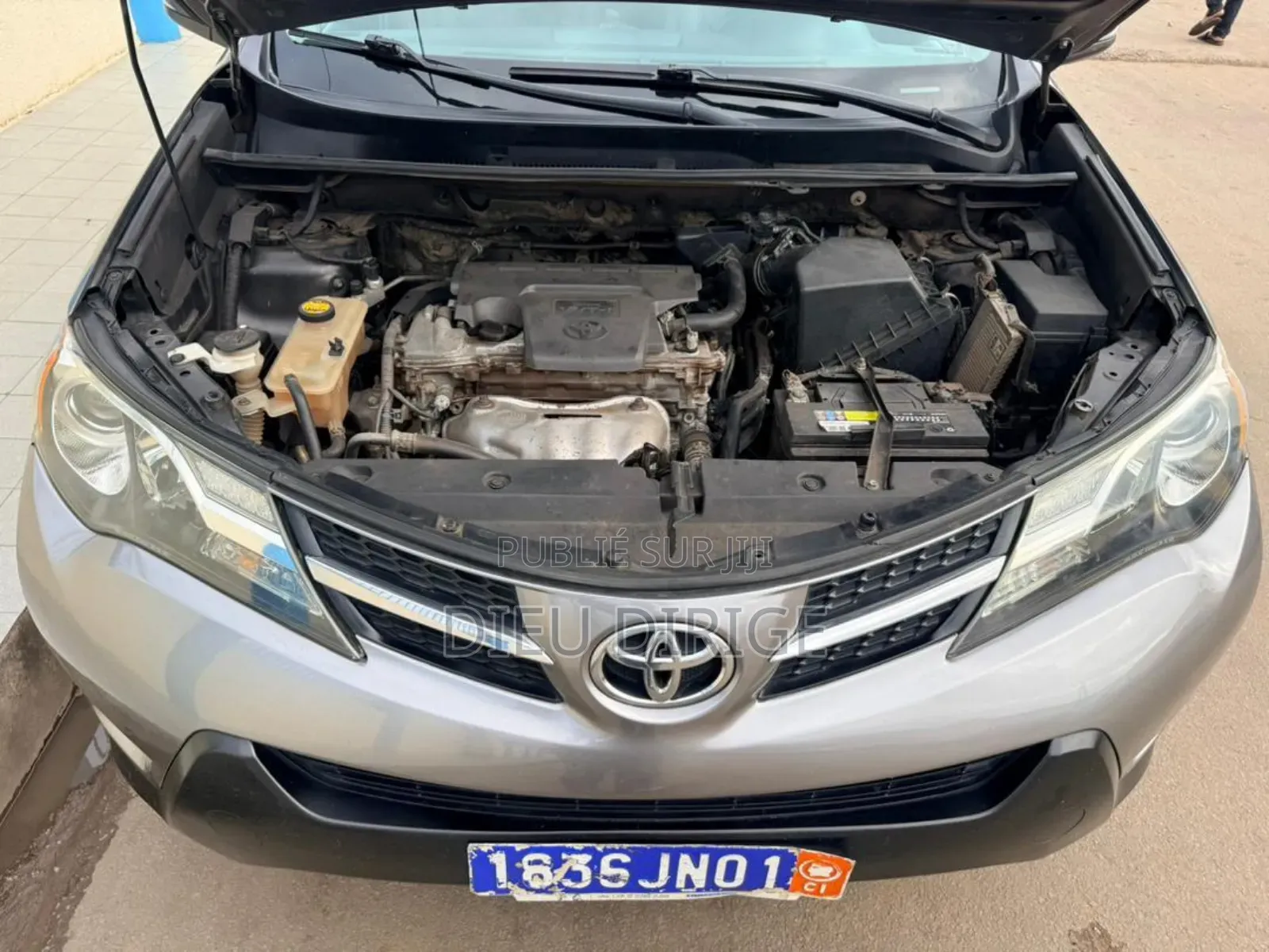 Toyota RAV4 LE 4dr SUV (2.5L 4cyl 6A) 2015 Gris