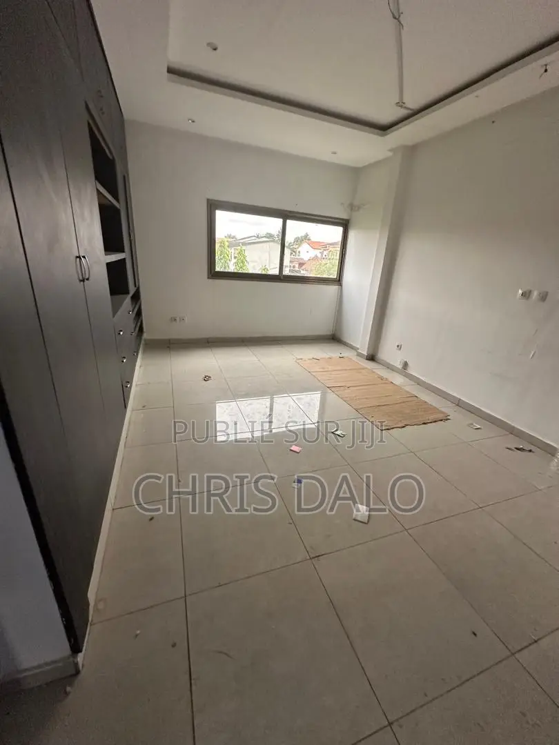 20chbre Duplex dans Duplex, Cocody à Louer