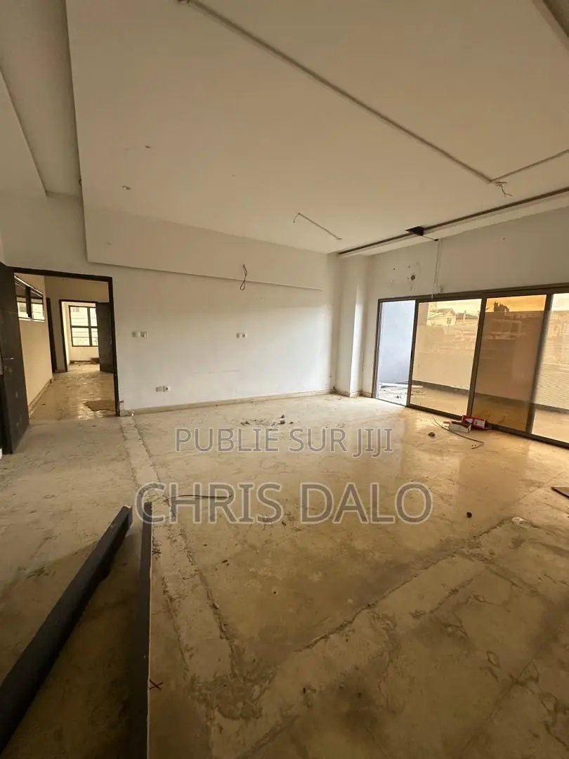 20chbre Duplex dans Duplex, Cocody à Louer