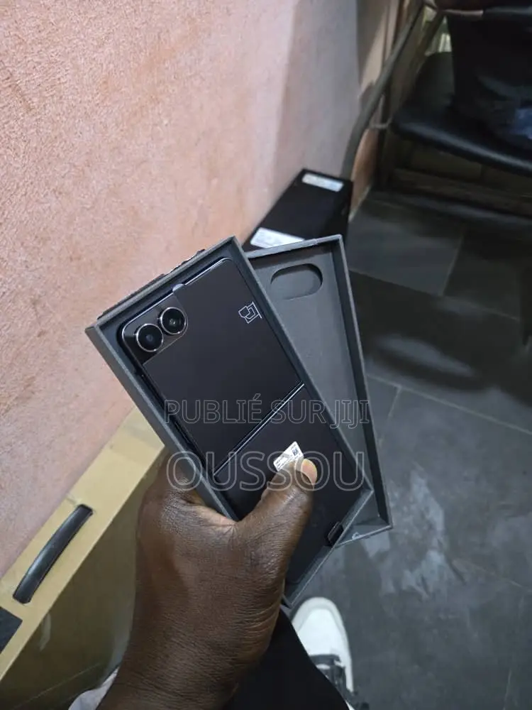 Samsung Galaxy Z Flip7 256 GB Gris