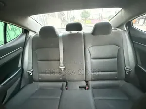 Hyundai Elantra 2018 Blanc