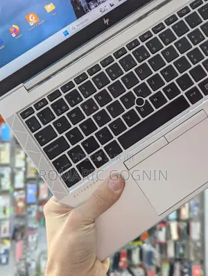 New HP EliteBook 840 G8 16GB Intel Core I5 SSD 512GB