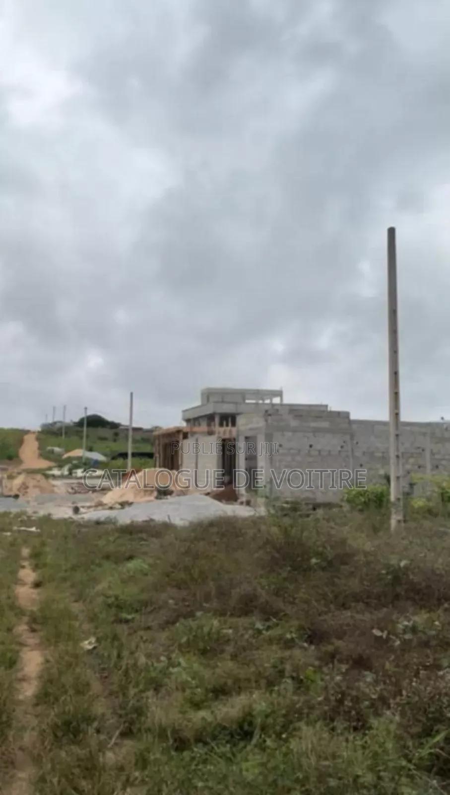 Des Terrains en Vente À Songon