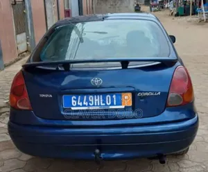 Toyota Corolla 1999 Blue
