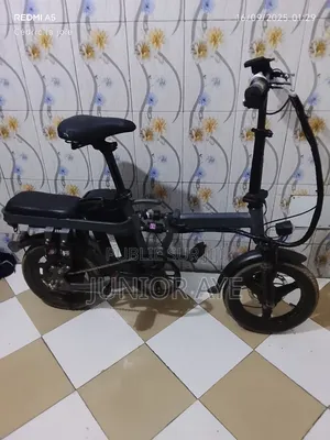 Photo - New BMW Sport 2025 Gris