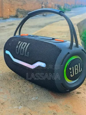 JBL Boombox 520