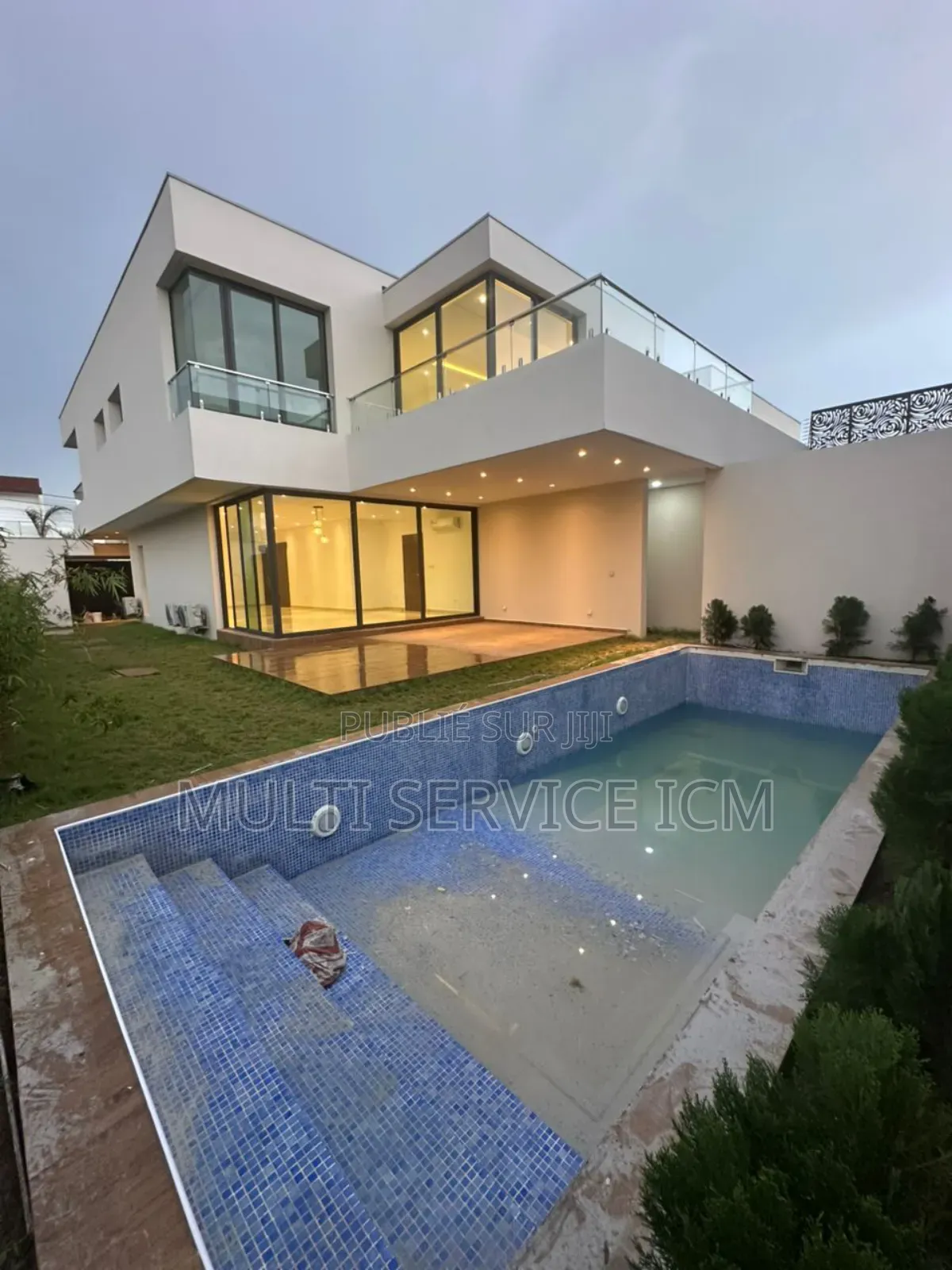 6chbre Duplex dans Ismaël Coulibaly, Cocody à Vendre