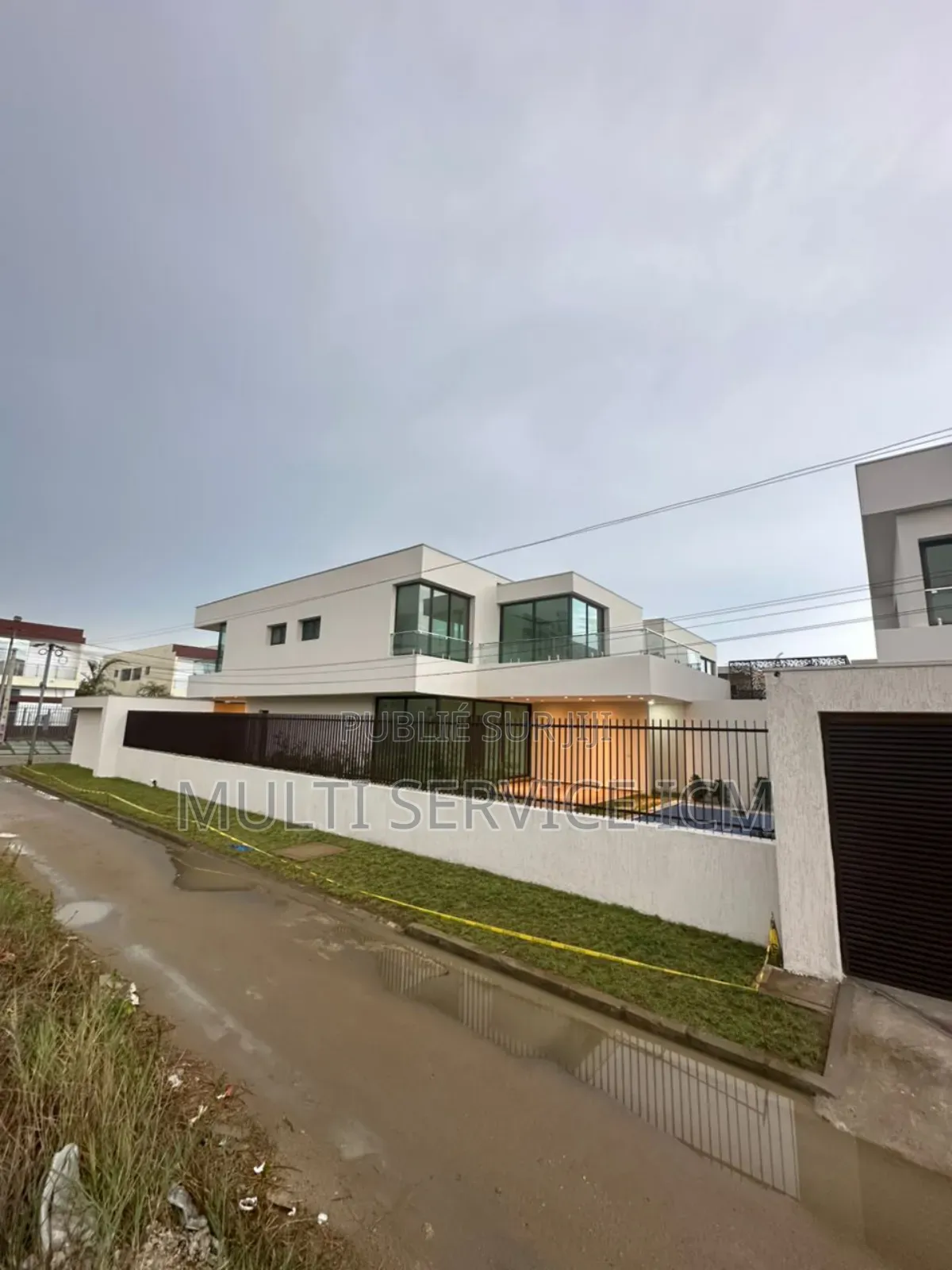 6chbre Duplex dans Ismaël Coulibaly, Cocody à Vendre