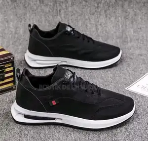 Photo - Chaussures Basket en Promo