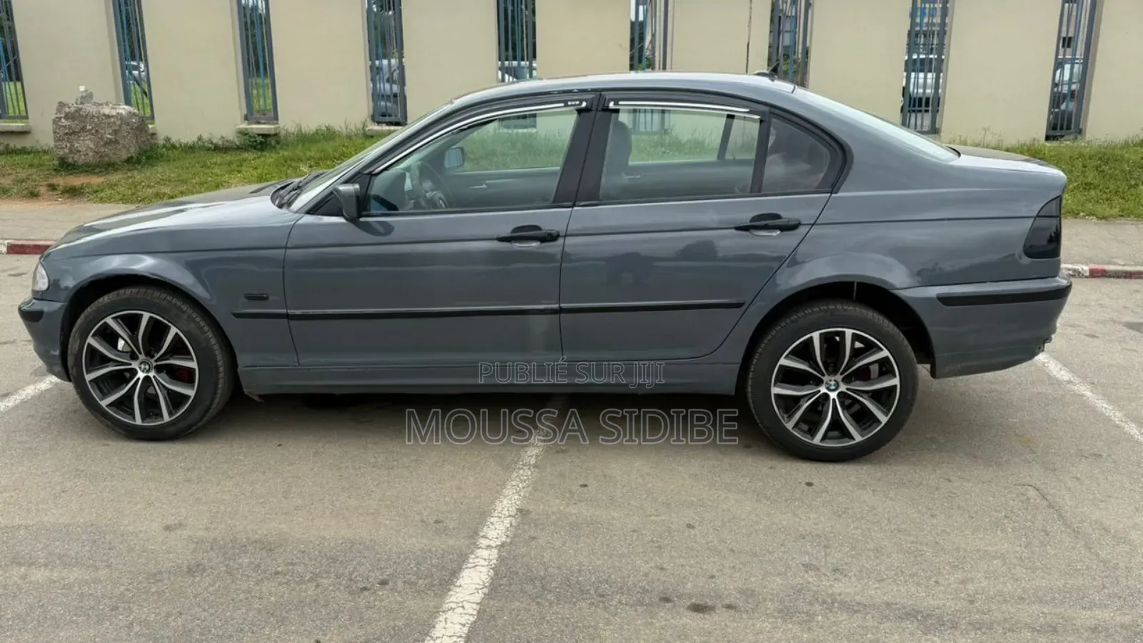 BMW 3 Series 316i RWD 2003 Gris
