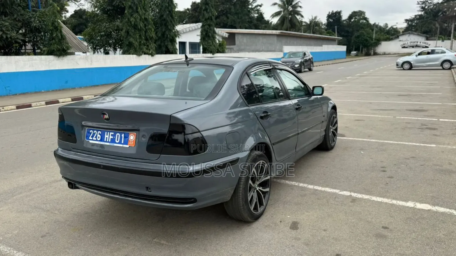 BMW 3 Series 316i RWD 2003 Gris