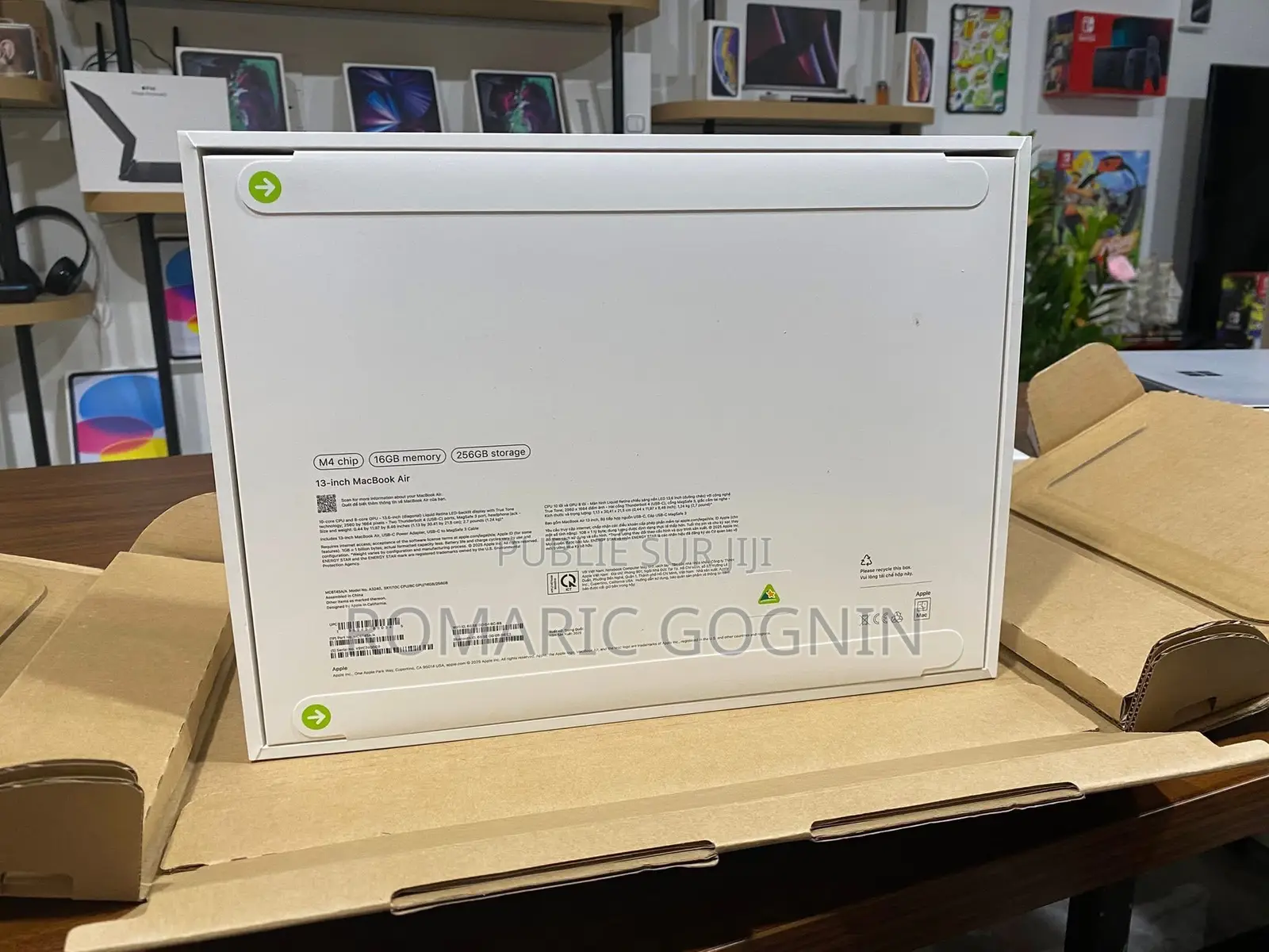 New Apple MacBook Air 2025 M4 13-Inch 16GB Apple M4 HDD+SSD 256GB