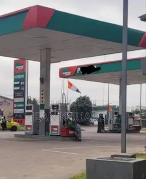 Station d'Essence en Vente/ Station Service
