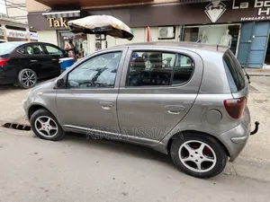 Toyota Yaris 1.0 Eco 2005 Gris