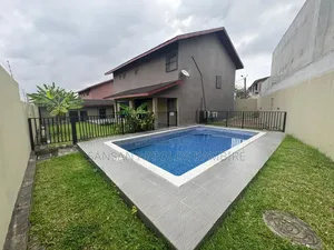 5chbre Duplex dans Une Belle Villa Avec, Cocody à Vendre