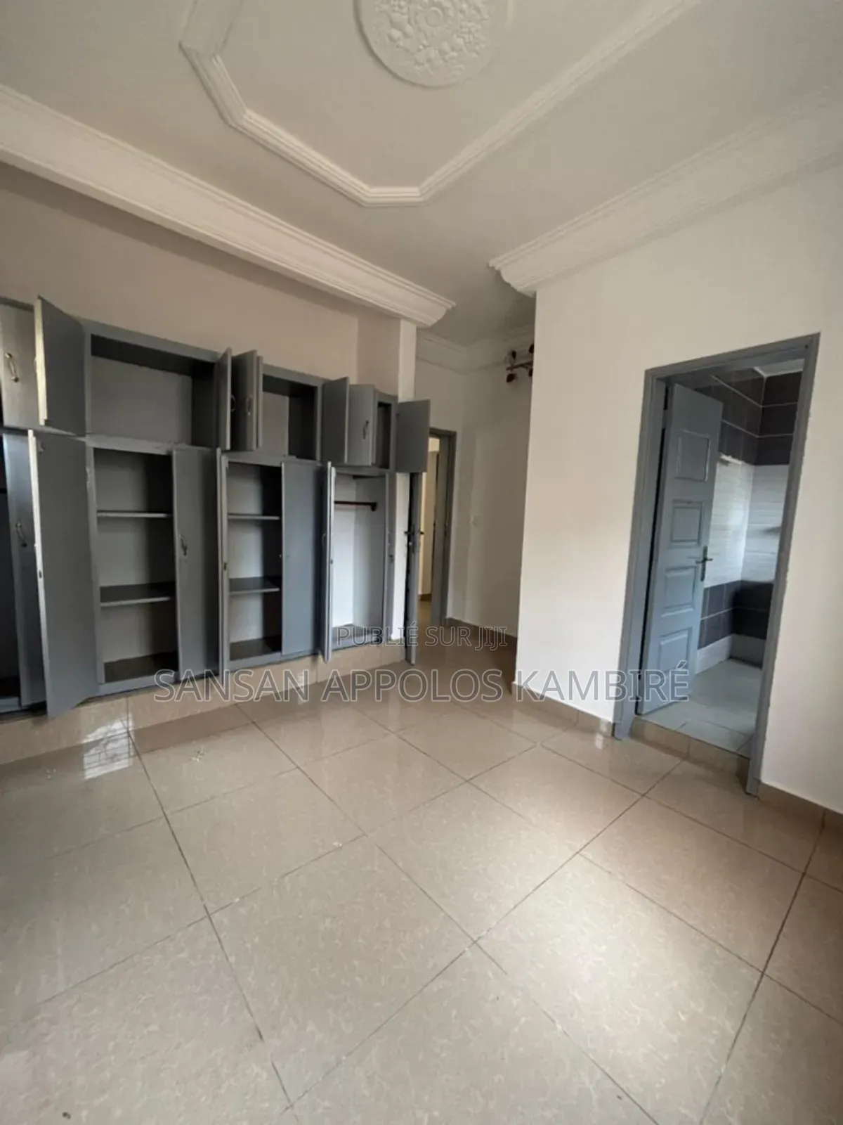 5chbre Duplex dans Une Belle Villa Avec, Cocody à Vendre
