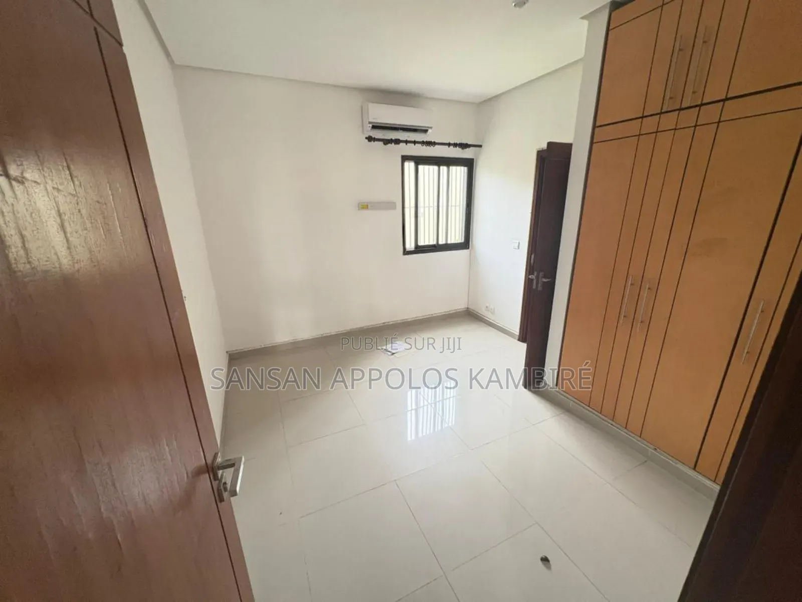 5chbre Duplex dans Une Belle Villa Avec, Cocody à Vendre