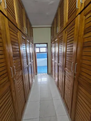 5chbre Duplex dans Une Belle Villa à Vendre