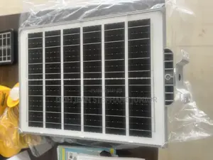 Lampadaires Solaires 2000 Et 3000 W