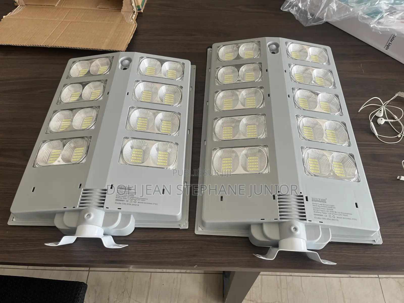 Lampadaires Solaires 2000 Et 3000 W