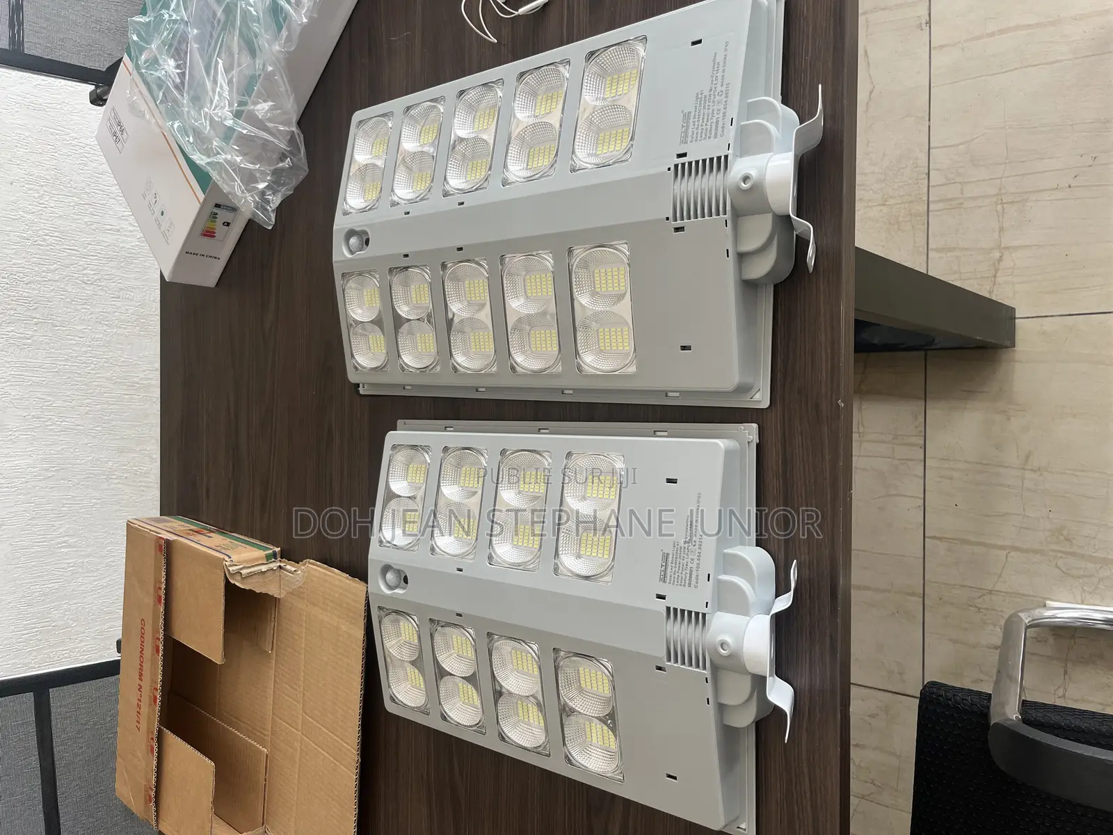Lampadaires Solaires 2000 Et 3000 W