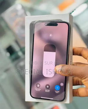 Photo - New Apple iPhone 15 Pro Max 256 GB Bronze