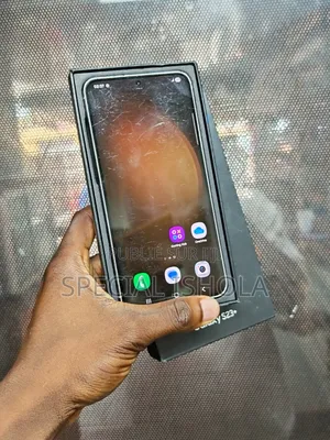 Photo - Samsung Galaxy S23 Plus 256 GB Blanc